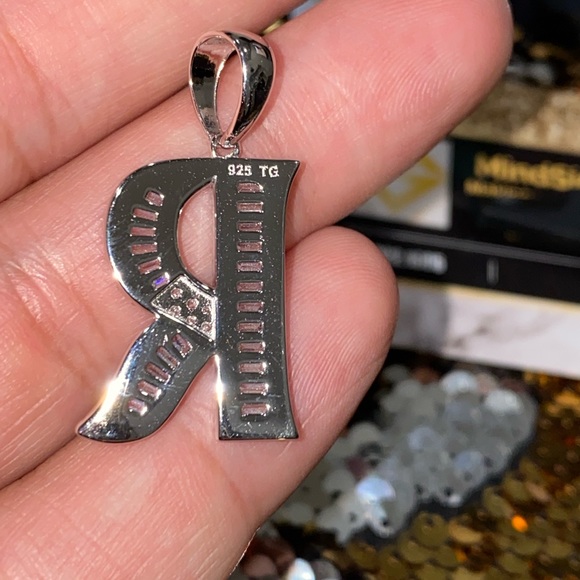 VVS clarity genuine Swarovski Crystal initial pendant, monogram name pendant wow - Picture 4 of 5